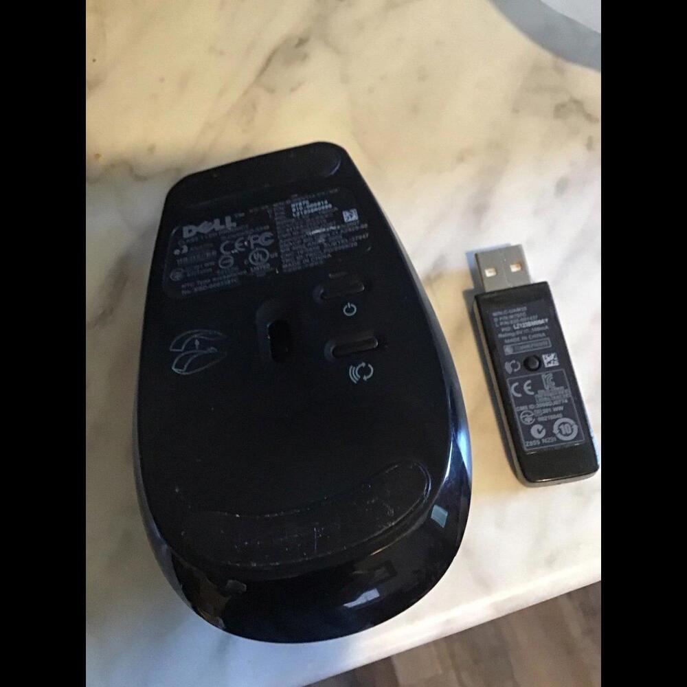 Dell wireless Mouse - Picture 2 of 4